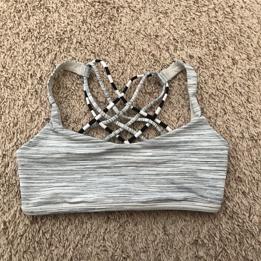 Lululemon sports bra
